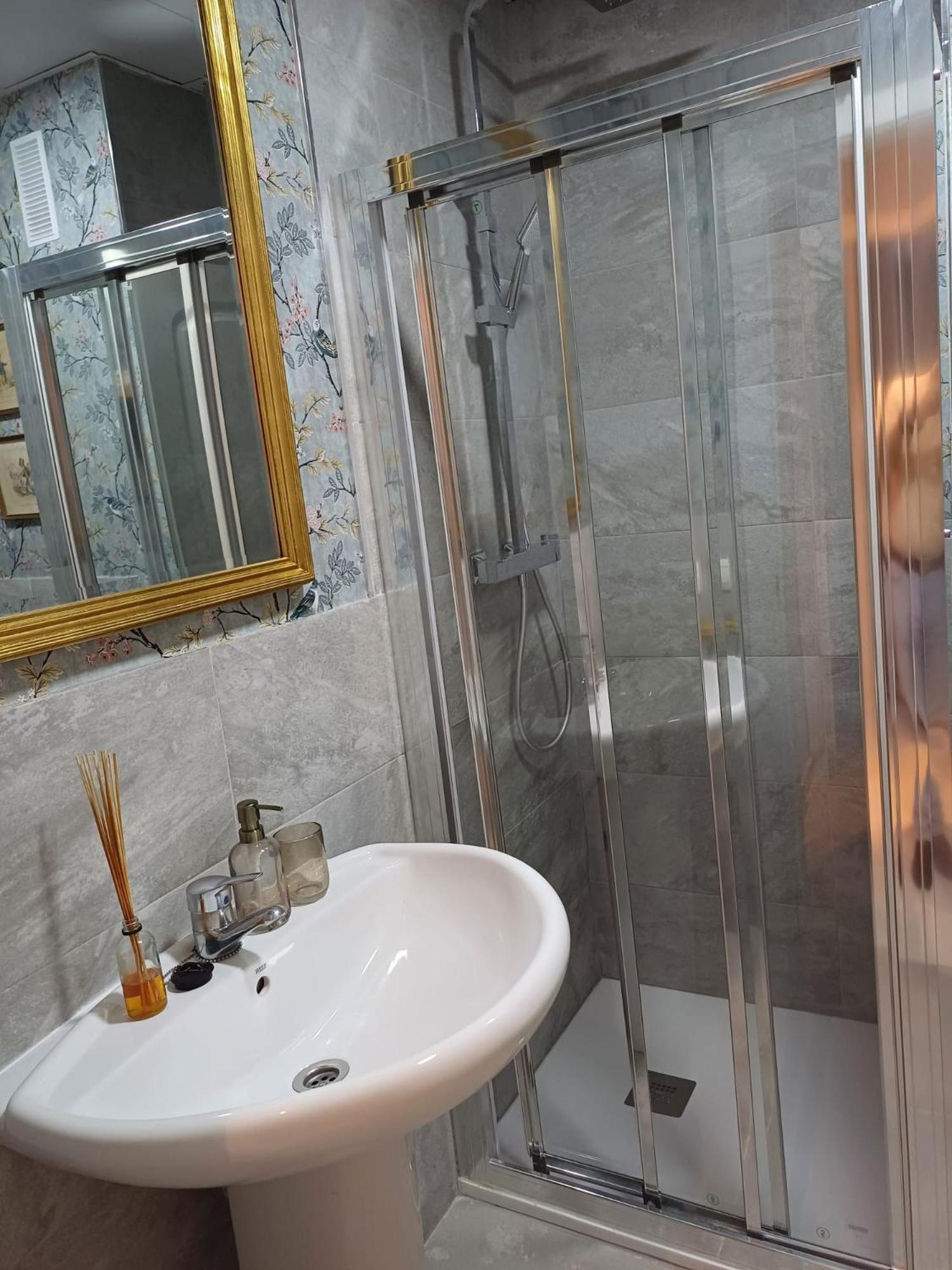 Apartamento Virgen De La Victoria Севілья Екстер'єр фото